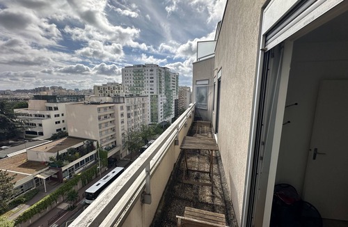 Gambetta Apartment | 47 m² love cocoon with balcony