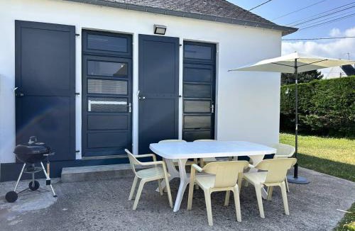 Erquy Villa | 481 - Maison de pêcheur à 50m de la plage de Caroual.