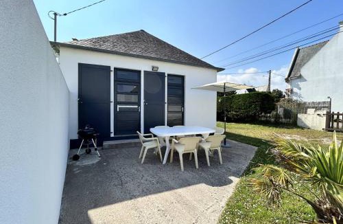 Erquy Villa | 481 - Maison de pêcheur à 50m de la plage de Caroual.