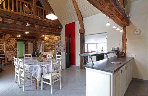 Saint-Mars-d'Egrenne House | 55 m² House ∙ 1 bedroom ∙ 5 guests