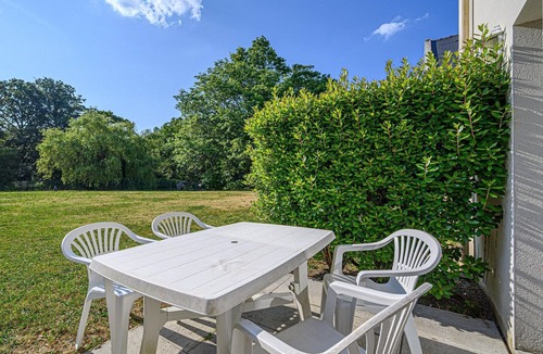 Plescop Apartment | 6-Guest Spacious Apartment in Vannes