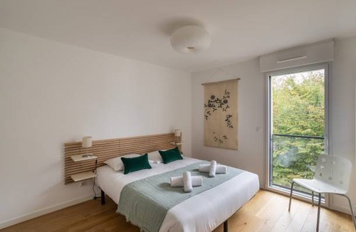 Richebourg - Saint-Clement Apartment | 60 m² Apartment ∙ 2 bedrooms ∙ 3 guests