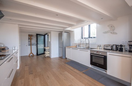 Paimpol Villa | A boat house on the beach