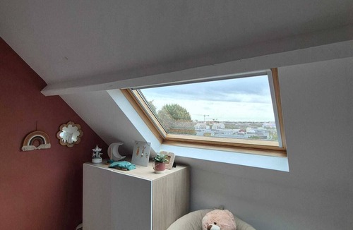 Coteaux Ouest House | A charming house with a large garden, 3 bedrooms, and an unobstructed view.