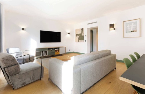 Odeon Apartment | A Fantastic 4-BR/4BA in Saint Germain