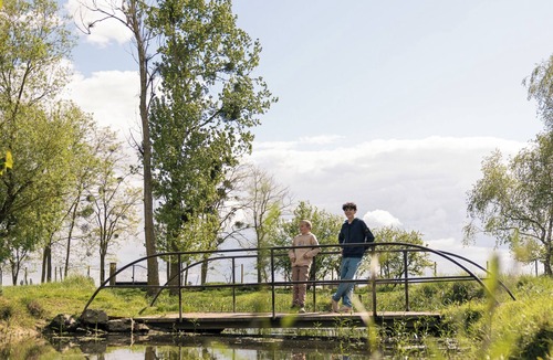Oucques Cabin | A trailer in the heart of nature, surrounded by its animals