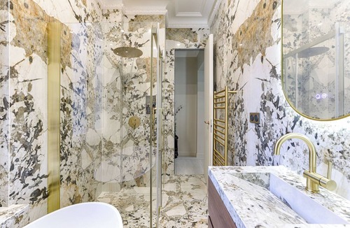Grenelle Apartment | AC | Near Eiffel Tower | 4 BD 10 PAX