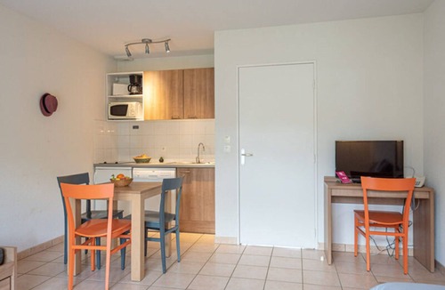 Saumur Cottage | Accessible Stay in Saumur With Terrace
