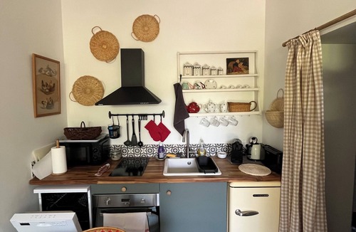Saint-Brevin-les-Pins Cottage | Accommodation with terrace 3 minutes from the sea and shops