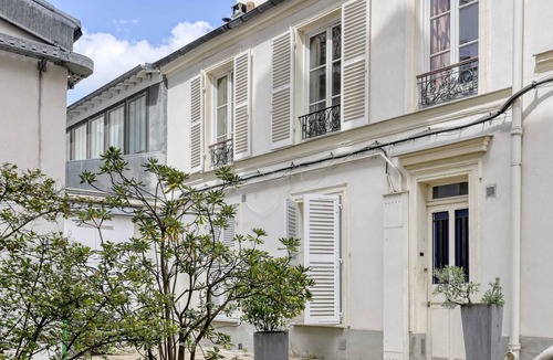 Grenelle Apartment | Adorable Studio next to The Eiffel Tower-Mid Terms