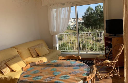 Jard-sur-Mer Apartment | Adorable T2 apartment (45m2) in a residence with panoramic sea view