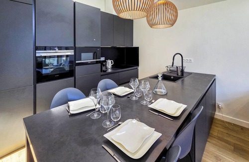 Grillaud - Proce House | Agréable maison en ville