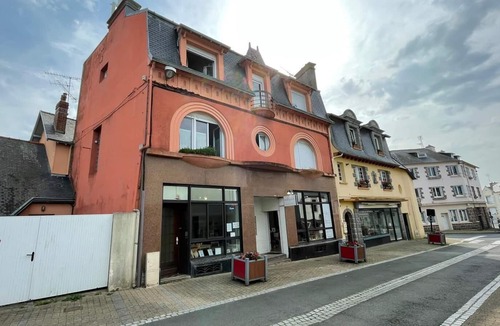 Etables-sur-Mer Apartment | Apartment 800 m from the sea