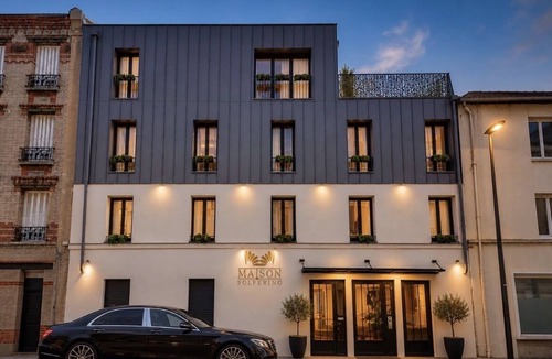 Billancourt–Rives de Seine Apartment | Apartment-Wet room-City view