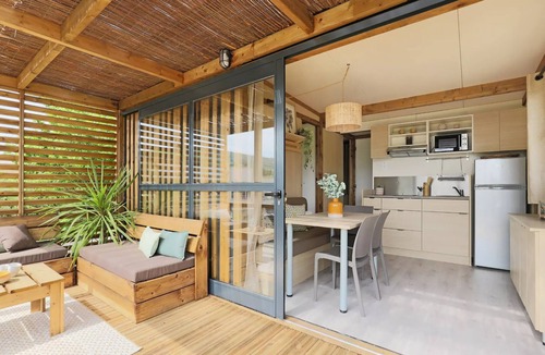 Plomodiern Ski Chalet | Apartment