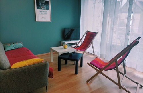 Saint-Cast-le-Guildo Apartment | Apartment, 50 m from the beach