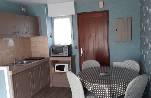 Quiberon Apartment | Apartment in small residence 300 m from beach and town center