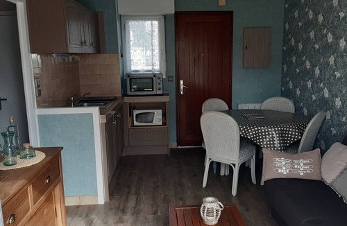 Quiberon Apartment | Apartment in small residence 300 m from beach and town center