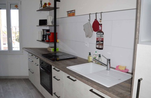 Courseulles-sur-Mer Apartment | Apartment near port center and beach - Sea view