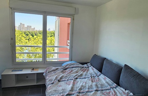 Bezons Apartment | Apartment overlooking the Seine 10 minutes from La Défense
