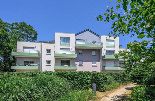 Plescop Apartment | Apartment Stay for 4 in Plescop