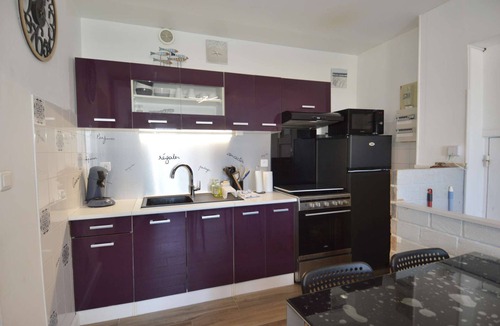 Courseulles-sur-Mer Apartment | Apartment with back to marina - Close to beach