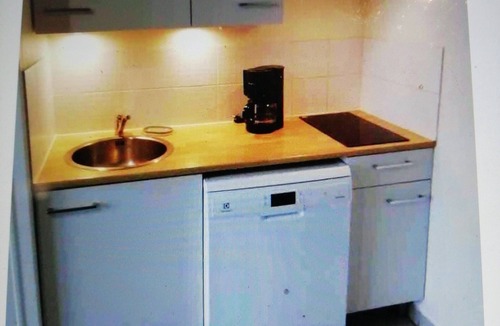 Bernieres-sur-Mer Apartment | Apartment with garden 50 m from the landing beaches