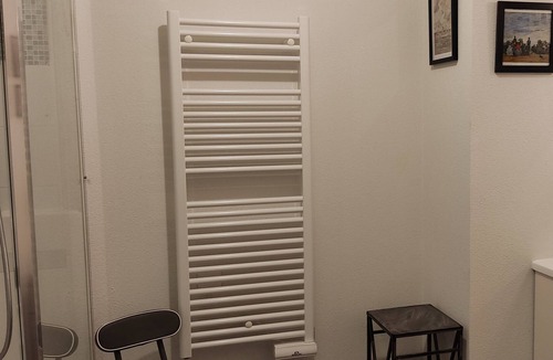 Auray Apartment | Apartment With Wi Fi Near Ti Hanok Cinema