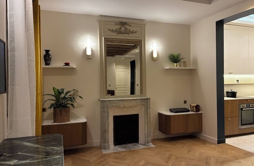 Vanves Apartment | Apparently Paris Sud Metro & Parking