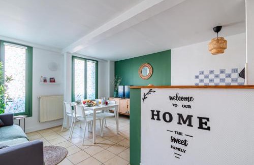 Saint-Cyr-l'Ecole Apartment | Appart'Hotel BelleEscale Versailles Saint Cyr l'Ecole