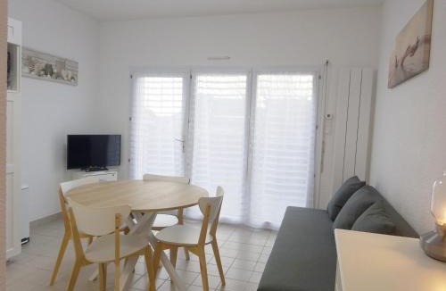 Damgan Apartment | Appartement 2 pièces 2 à 4 personnes proche plage -AVELIG