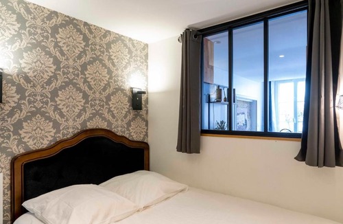 Centre Ancien Apartment | Appartement avec terrasse - place Saint-Sauveur - Caen