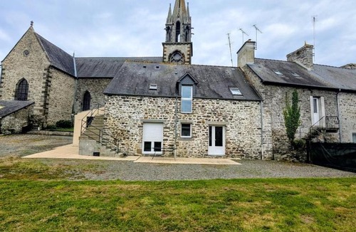 Dol-de-Bretagne Apartment | Appartement cosy & terrasse ensoleillée