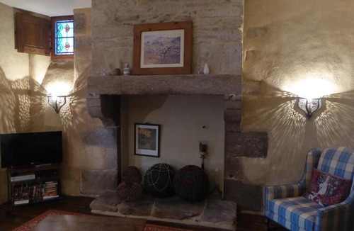 Dinan Apartment | Appartement des Remparts, avec jardin en centre ville