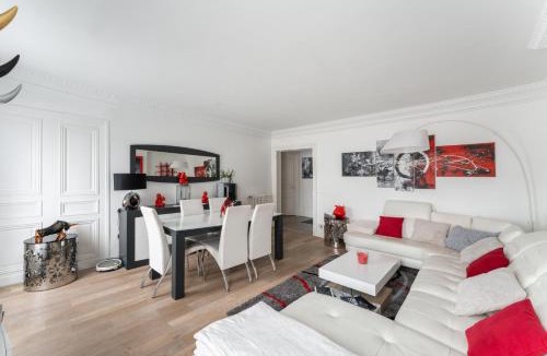 Arts-et-Metiers Apartment | Appartement Haussmannien - dernier étage