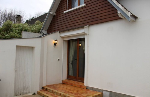 Ver-sur-Mer House | Appartement Indépendant Dans Maison 100 m de la Plage