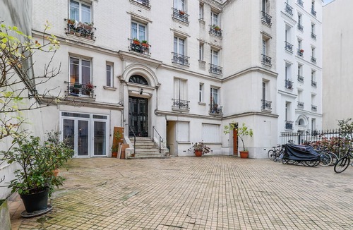 Montmartre Apartment | Appartement Junot - Welkeys