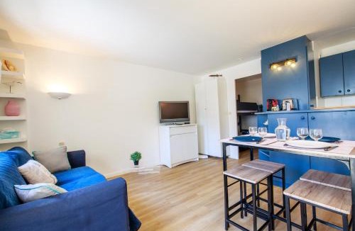 La Baule-Escoublac Apartment | Appartement plage Benoit, 80m de la mer, jardinet 8
