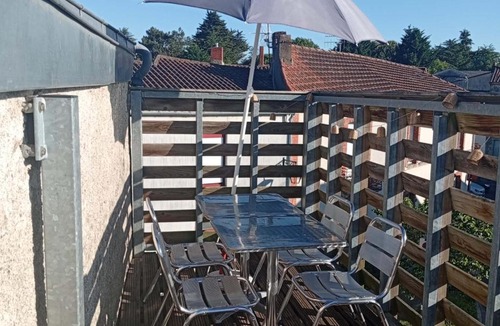 Clisson Apartment | Appartement plein de charme avec terrasse ensoleillée