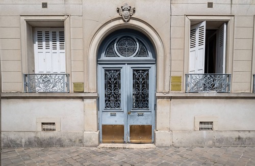 Notre-Dame Apartment | Appartement Triade - Welkeys