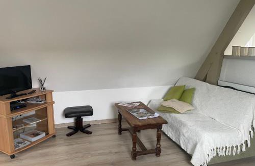 Victot - Pontfol Apartment | Apple garden
