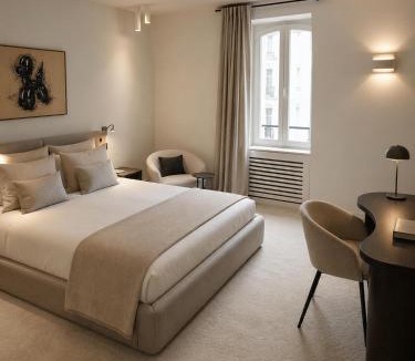 Chaillot House | Arc de Triomphe Private Mansion Av Foch