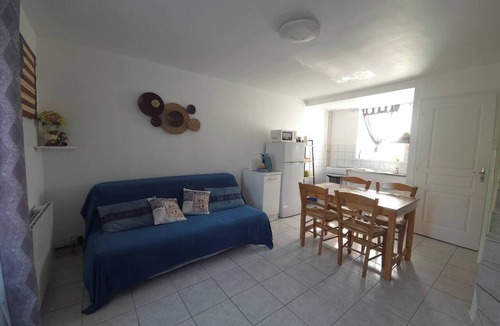 Vierville-sur-Mer Apartment | At the Port of OMAHA Home A