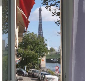 16th Arrondissement Apartment | ATHEA Tour Eiffel