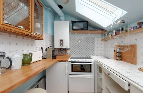 Saint-Thomas-d'Aquin Apartment | Authentic Rue du Bac
