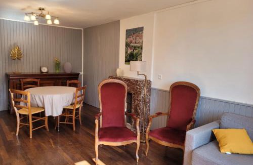 Ahun House | Aux Galets de Gisou