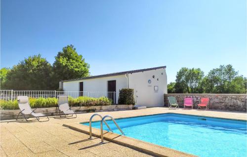 Montmartin-sur-Mer House | Awesome Home In Montmartin-Sur-Mer