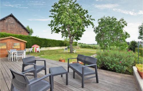 Marcey-les-Greves House | Awesome Home In Marcey-Les-Grèves With Wifi