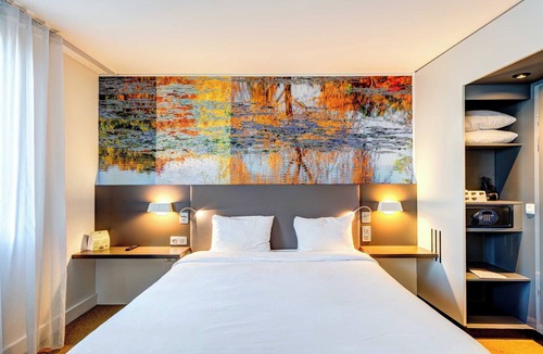 Rueil-Malmaison Hotel | B&B HOME Rueil-Malmaison Gare