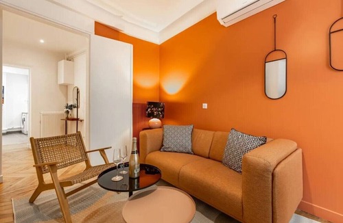 Faubourg-du-Roule Apartment | B1. 4 people—Champs-Élysées—Wagram—Arc de Triomphe—AC